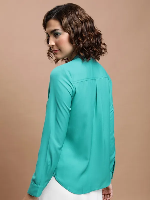 Women Solid Casual Shirt