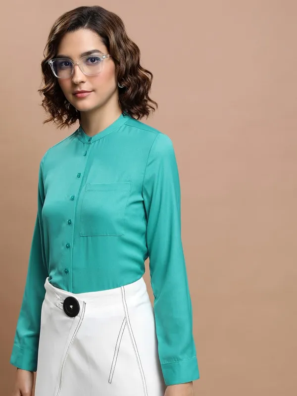 Tokyo Talkies Women Green Solid Casual Shirt