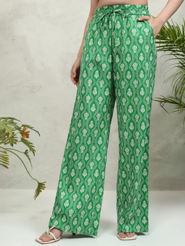 Tokyo Talkies Women Green Top With Trousers Co-Ords