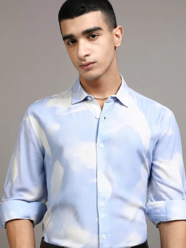 Highlander Men Blue Printed Slim Fit Casual Shirt