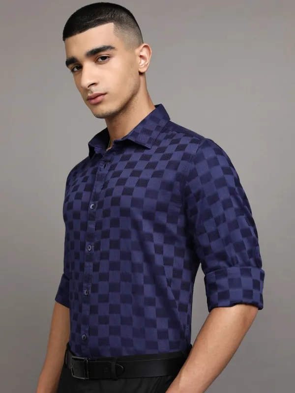 Highlander Men Navy Blue Checked Slim Fit Casual Shirts