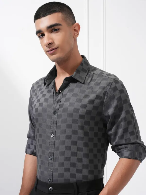 Highlander Men Charcoal Checked Slim Fit Casual Shirt