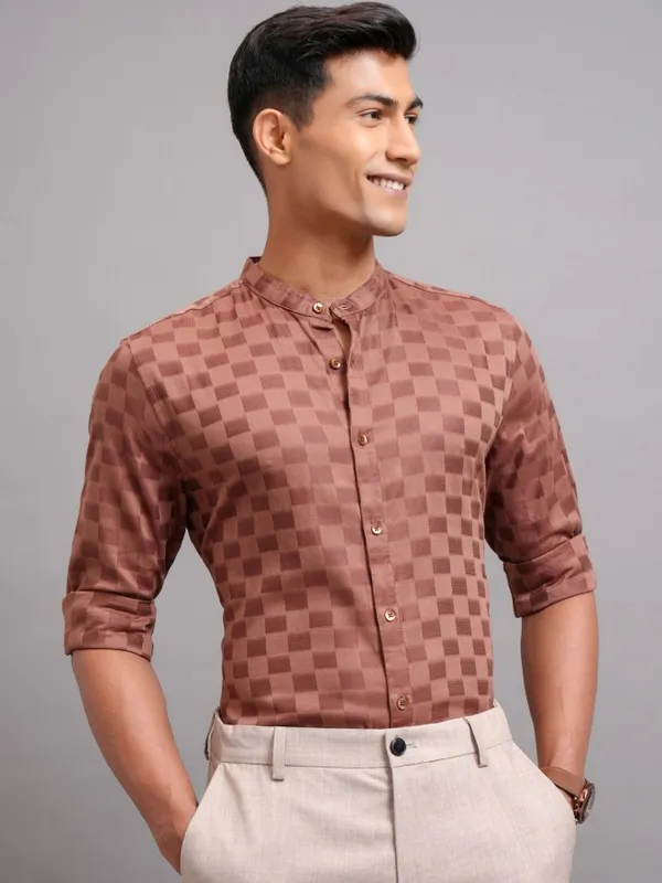 Highlander Men Brown Checked Regular Fit Casual Shirts