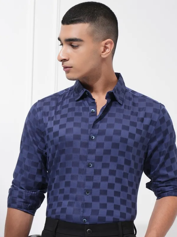 Highlander Men Navy Blue Checked Regular Fit Casual Shirt