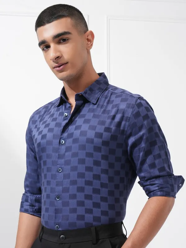 Highlander Men Navy Blue Checked Regular Fit Casual Shirt