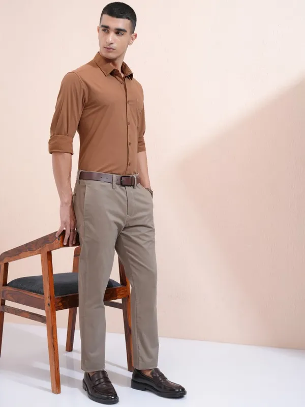 Ketch Men Rust Solid Slim Fit Casual Shirt