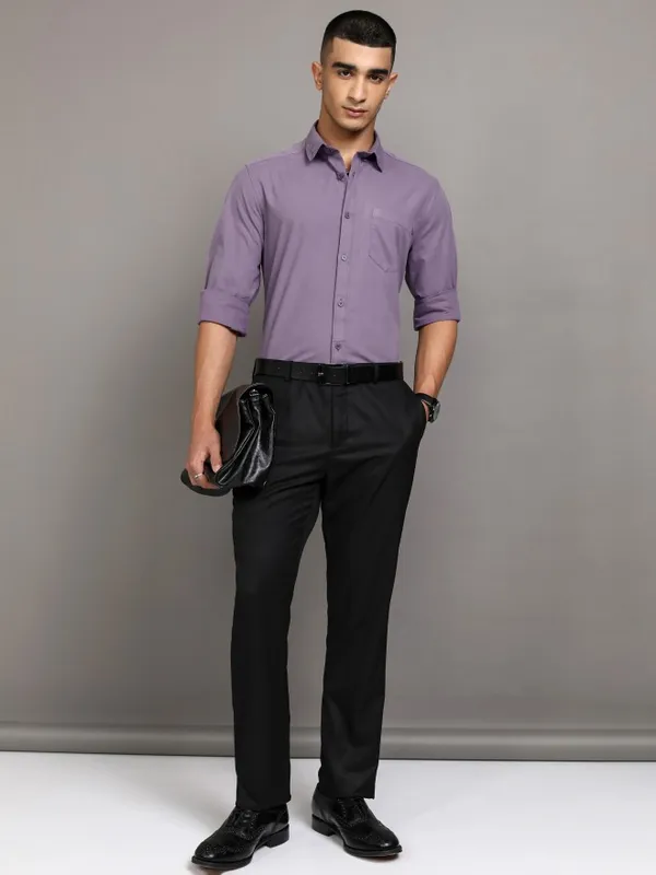 Ketch Men Lavender Solid Slim Fit Casual Shirt