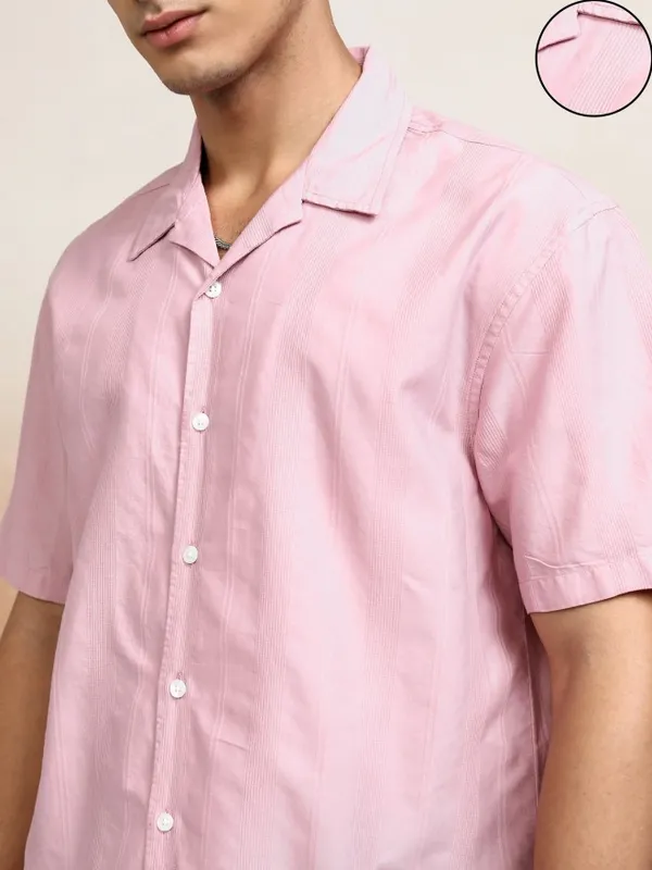 Highlander Men Pink Striped Relaxed Fit Casual Shirt