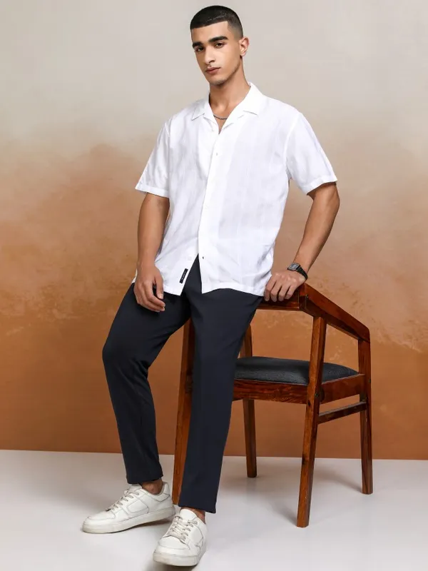 Highlander Men Black Striped Relaxed Fit Casual Shirt