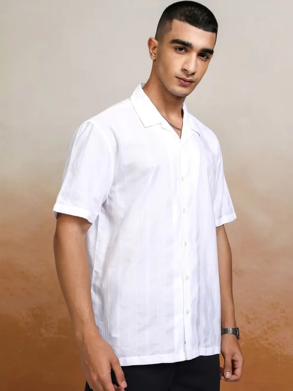 Highlander Men Black Striped Relaxed Fit Casual Shirt