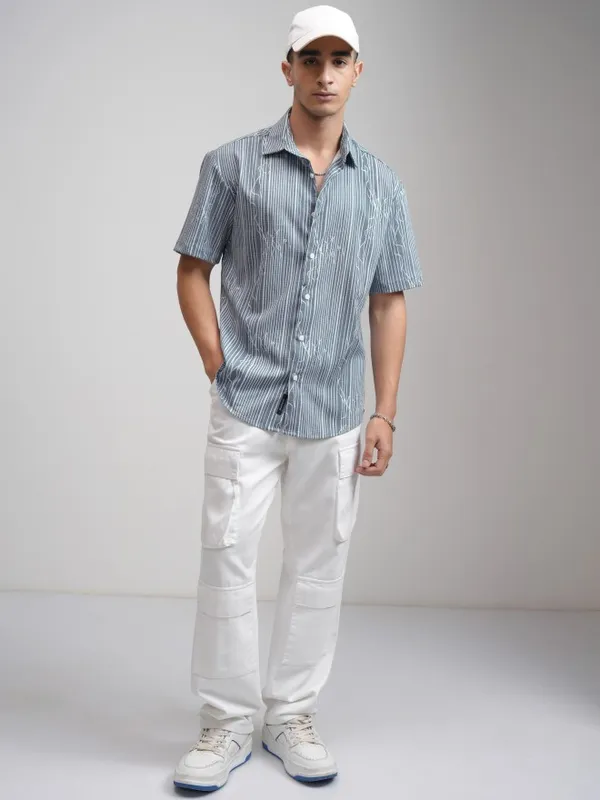 Highlander Men Grey Textured Relaxed Fit Casual Shirt