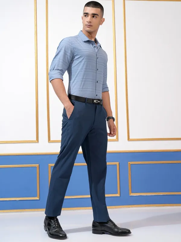 Highlander Men Blue Striped Regular Fit Casual Shirt