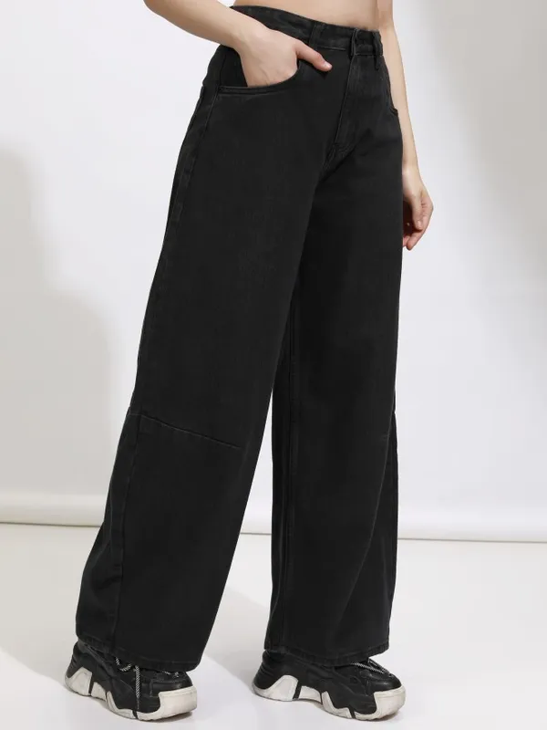 Tokyo Talkies Women Black Straight Fit Jeans
