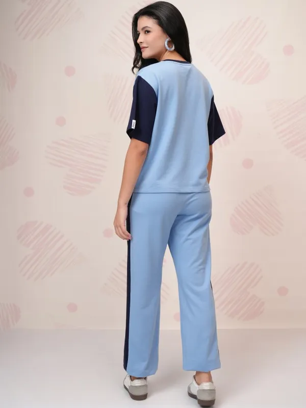 Disney By Tokyo Talkies Women Blue Donald Duck T-Shirt With Trousers Co-Ords