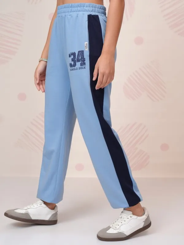 Disney By Tokyo Talkies Women Blue Donald Duck T-Shirt With Trousers Co-Ords