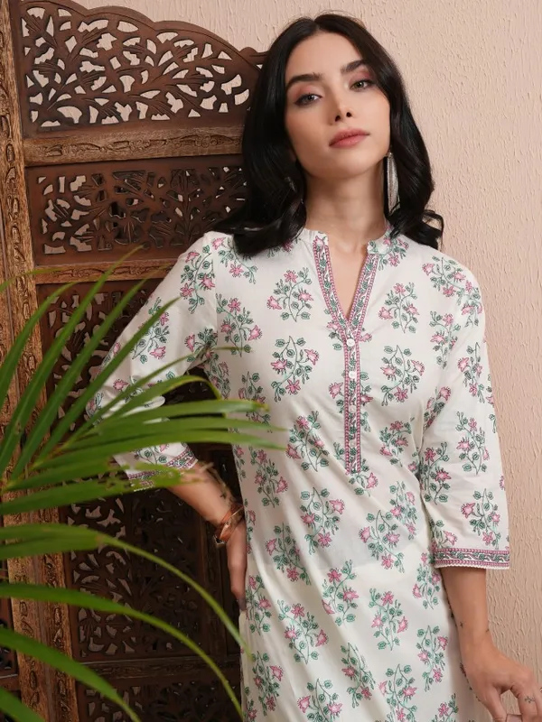 Vishudh Women Cream Printed Straight Kurta