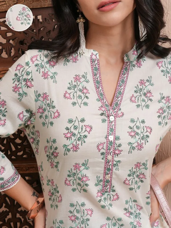 Vishudh Women Cream Printed Straight Kurta