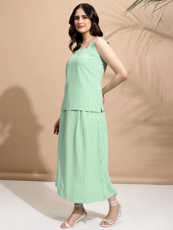 Tokyo Talkies Women Green Top With Skirt Co-Ords