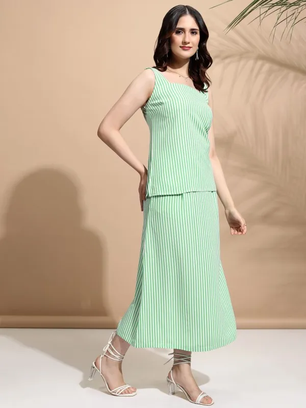 Tokyo Talkies Women Green Top With Skirt Co-Ords