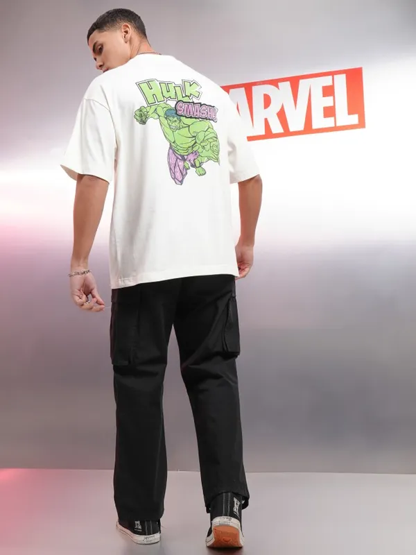 Marvel By Highlander Men Off White Hulk Printed Oversized Fit T-Shirt