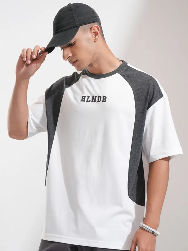 Highlander Men White Printed Oversized Fit T-Shirt