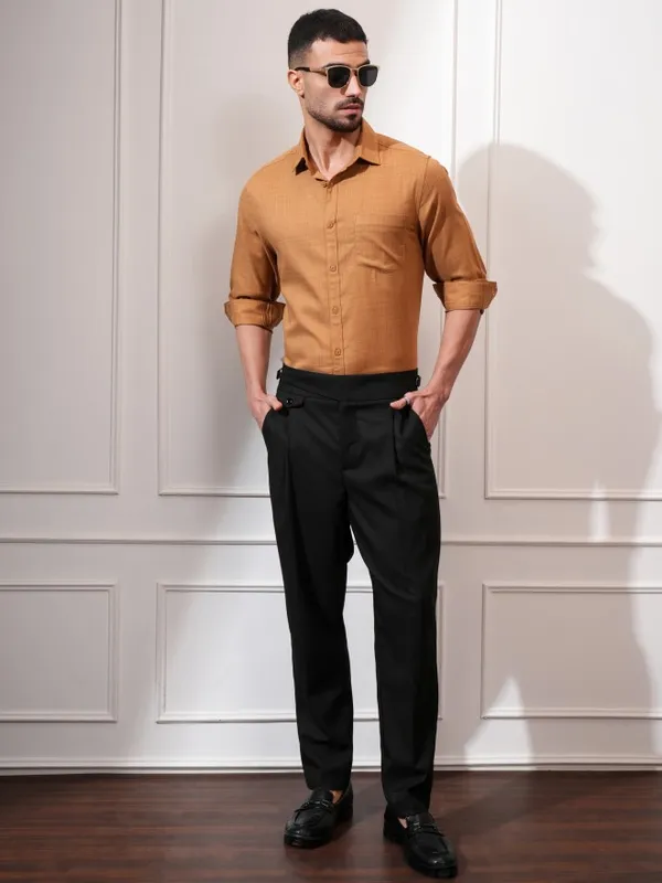 Locomotive Men Orange Solid Slim Fit Casual Shirt