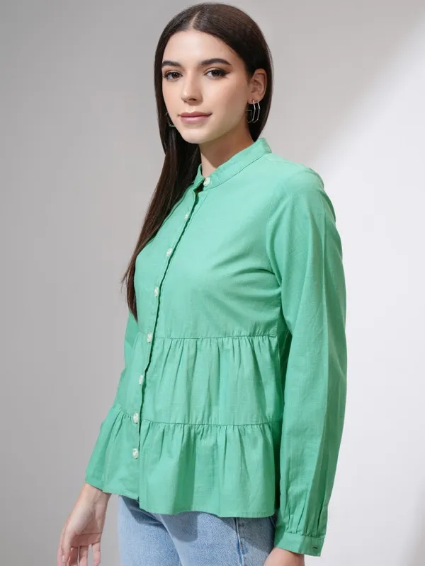 Solid Tiered Top