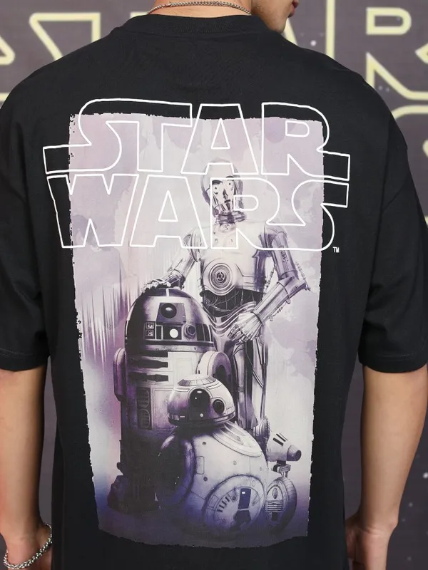Star Wars By Highlander Men Black R2-D2 And C-3PO Printed Round Neck Oversized Fit T-Shirt