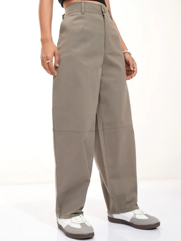 Tokyo Talkies Women Grey Solid Loose Fit Wide Leg Trouser