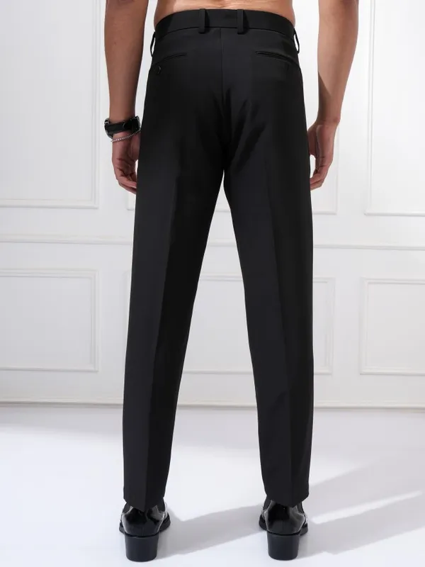 Highlander Men Black Regular Fit Solid Casual Trouser