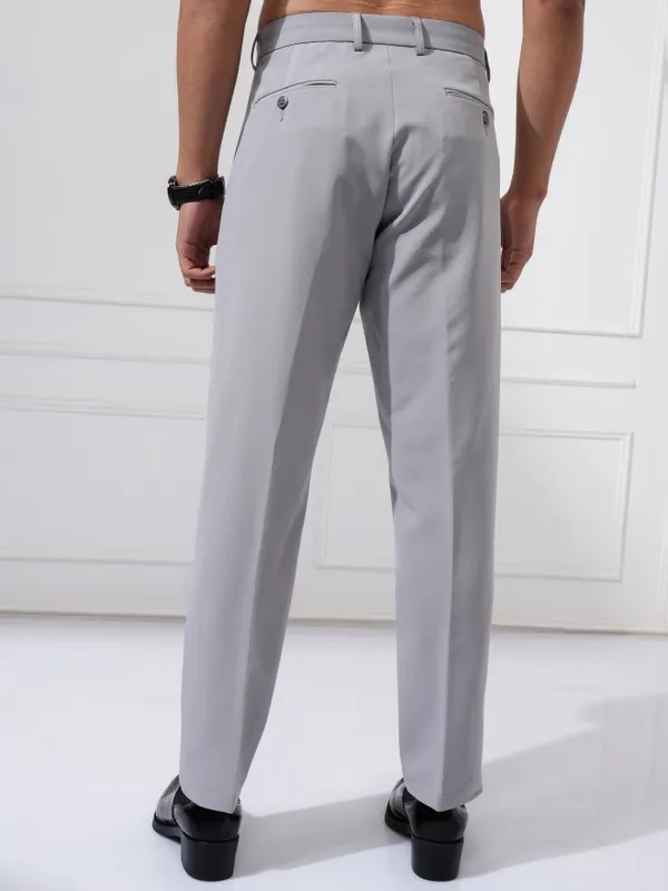 Highlander Men Grey Regular Fit Solid Casual Trouser