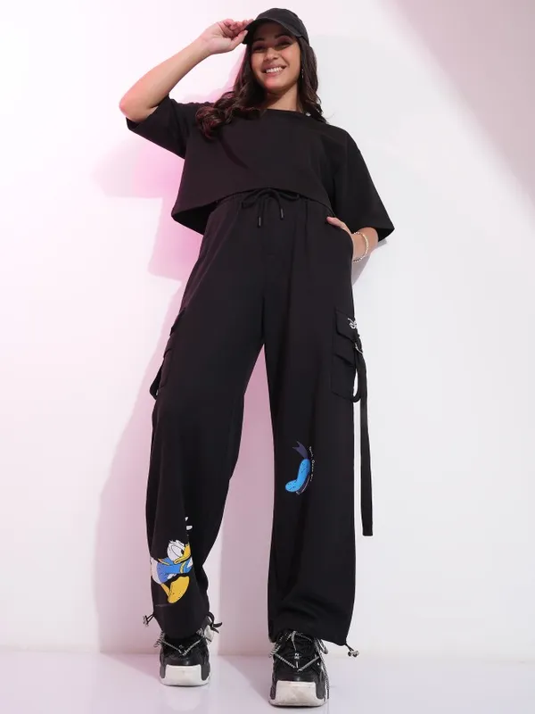 Disney By Tokyo Talkies Women Black Donald Duck Printed Straight Fit Cargos
