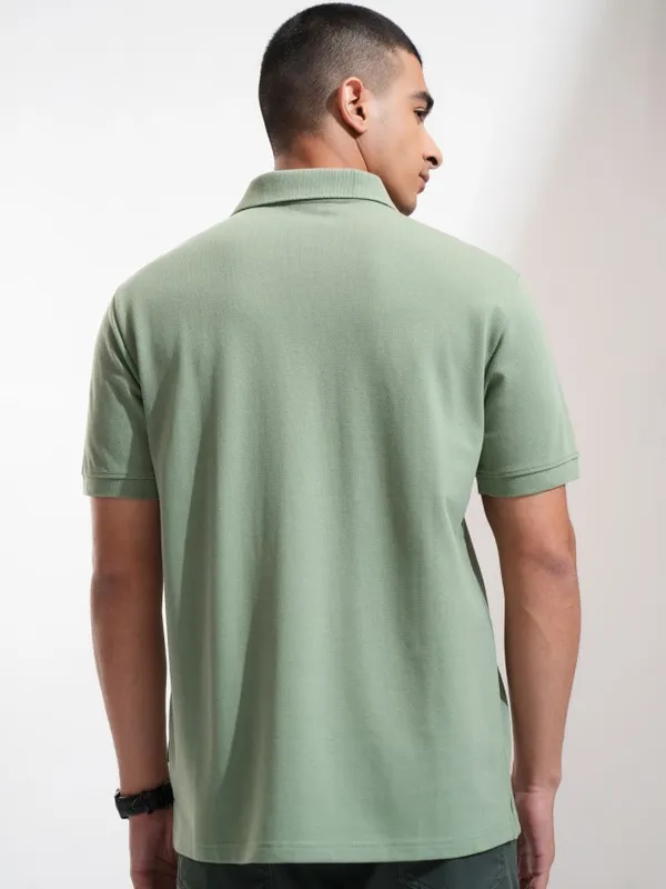 Highlander Men Olive Solid Polo Collar T-Shirt