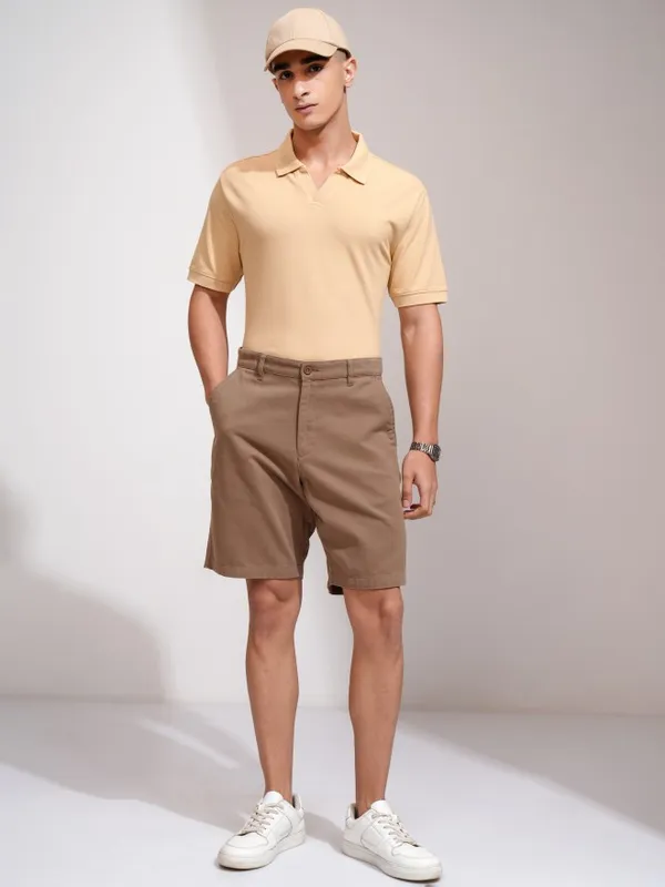 Highlander Men Beige Solid Polo Collar T-Shirt