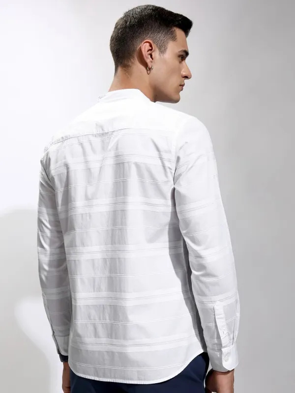 Highlander Men White Striped Regular Fit Casual Shirt