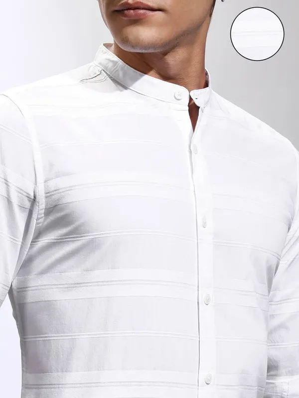 Highlander Men White Striped Regular Fit Casual Shirt