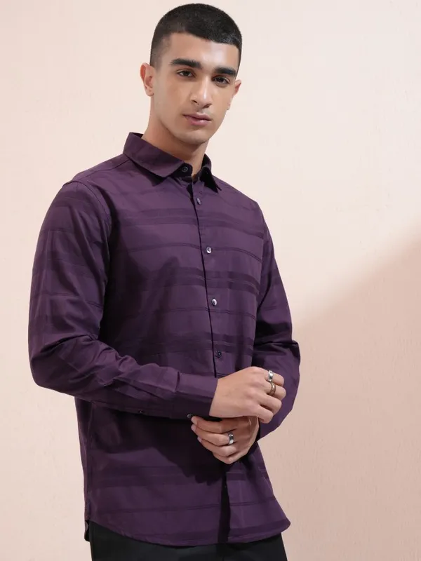 Highlander Men Purple Striped Regular Fit Casual Shirt