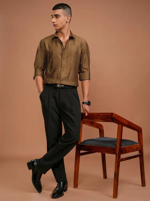 Highlander Men Brown Checked Slim Fit Casual Shirt