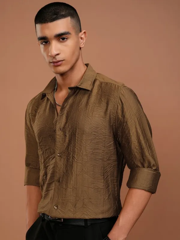 Highlander Men Brown Checked Slim Fit Casual Shirt