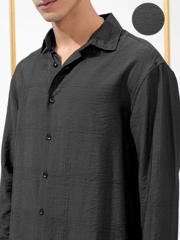 Highlander Men Black Textured Slim Fit Casual Shirt