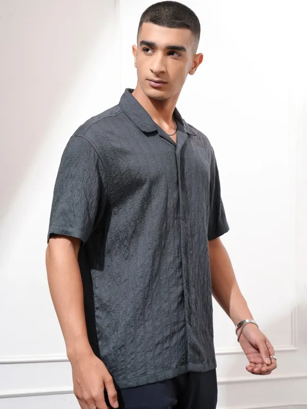Highlander Men Blue Textured Relaxed Fit Casual Shirt