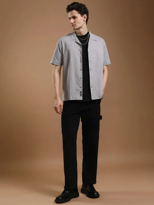 Highlander Men Grey Textured Relaxed Fit Casual Shirt