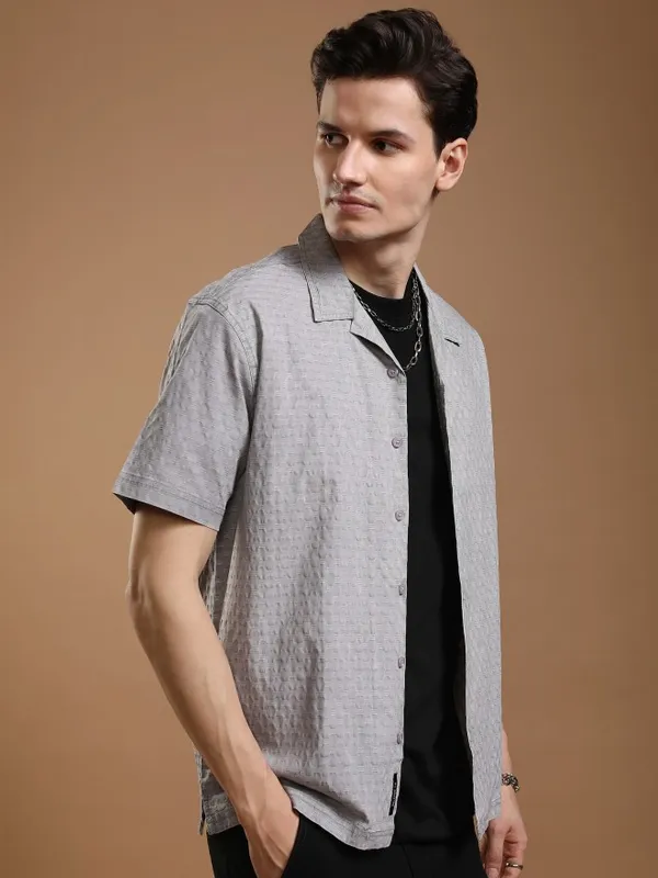 Highlander Men Grey Textured Relaxed Fit Casual Shirt