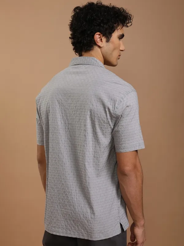 Highlander Men Grey Textured Relaxed Fit Casual Shirt