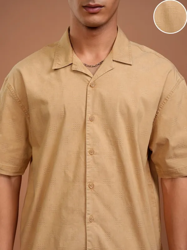 Highlander Men Mustard Solid Oversized Fit Casual Shirt