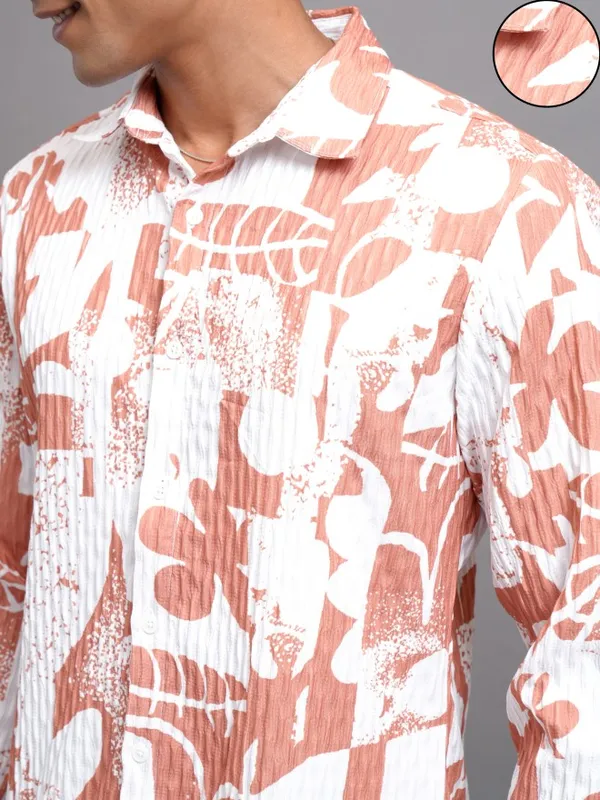 Highlander Men White Printed Regular Fit Casual Shirts