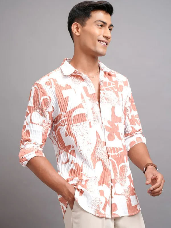 Highlander Men White Printed Regular Fit Casual Shirts