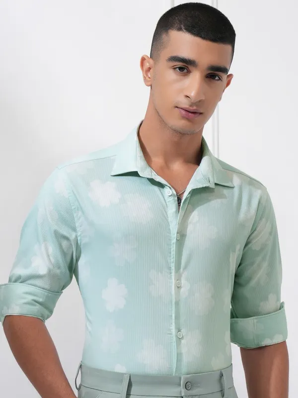 Highlander Men Green Printed Slim Fit Casual Shirt
