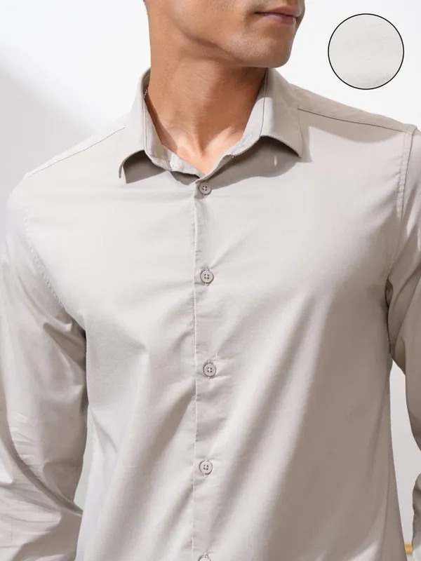 Locomotive Men Grey Solid Slim Fit Casual Shirt