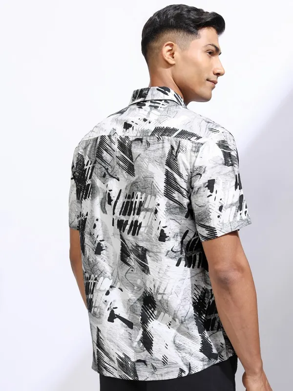 Locomotive Men Grey Printed Relaxed Fit Casual Shirt